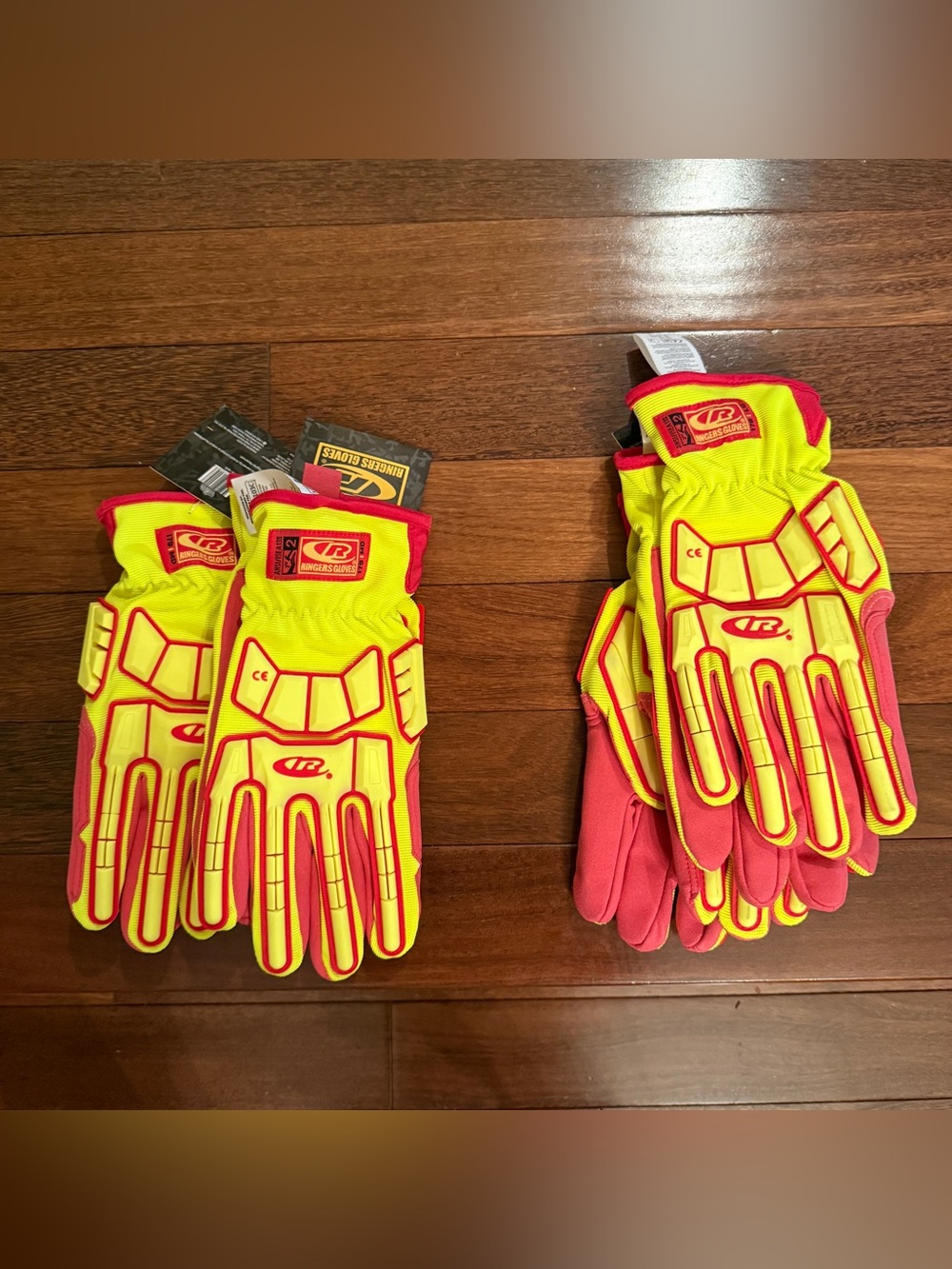 Ringers High-Visibility Work Gloves - Yellow & Red -2 Size M- 2 Size L- NWT